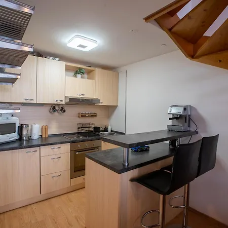 Lara Mezonet Tatry * Vel'ka Lomnica