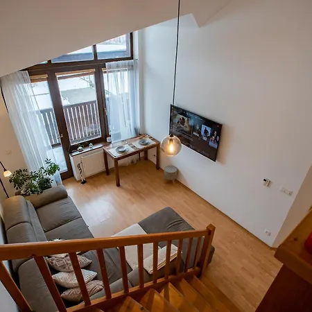 Lara Mezonet Tatry *